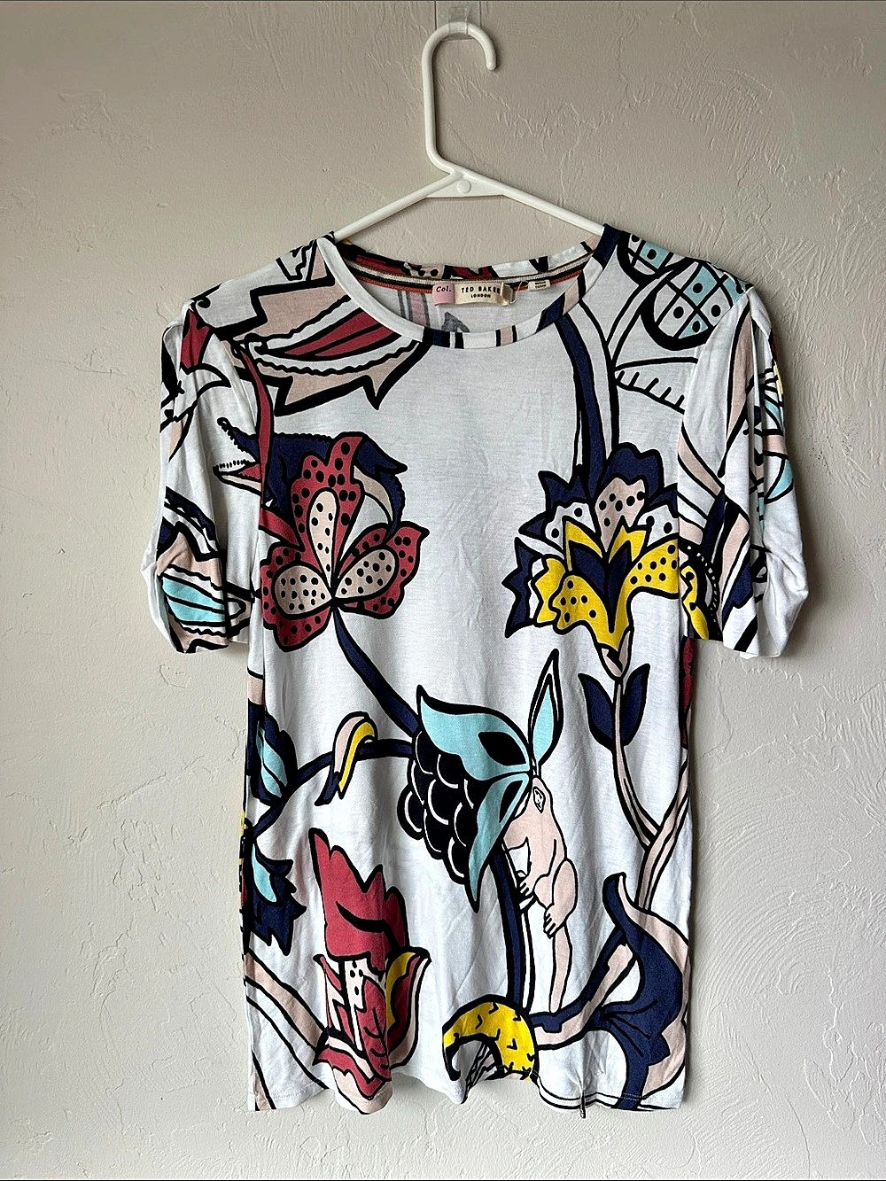 Ted Baker Gytha Graphic Floral Print Top White & Multicolor Size 2